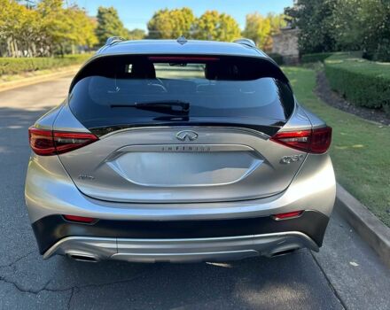 Серый Инфинити QX30, объемом двигателя 2 л и пробегом 50 тыс. км за 9000 $, фото 5 на Automoto.ua