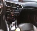 Сірий Інфініті QX30, об'ємом двигуна 1.99 л та пробігом 247 тис. км за 13900 $, фото 7 на Automoto.ua