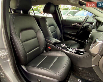 Серый Инфинити QX30, объемом двигателя 1.99 л и пробегом 98 тыс. км за 15800 $, фото 17 на Automoto.ua