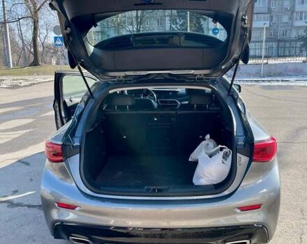 Серый Инфинити QX30, объемом двигателя 1.99 л и пробегом 127 тыс. км за 15300 $, фото 4 на Automoto.ua