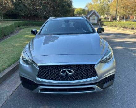 Серый Инфинити QX30, объемом двигателя 2 л и пробегом 50 тыс. км за 9000 $, фото 1 на Automoto.ua