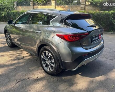 Серый Инфинити QX30, объемом двигателя 2 л и пробегом 156 тыс. км за 16990 $, фото 7 на Automoto.ua