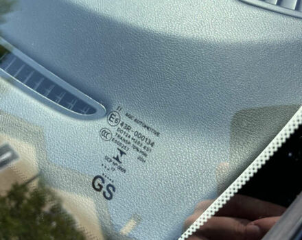 Серый Инфинити QX30, объемом двигателя 2 л и пробегом 100 тыс. км за 15000 $, фото 4 на Automoto.ua