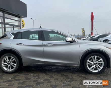 Сірий Інфініті QX30, об'ємом двигуна 2 л та пробігом 137 тис. км за 17290 $, фото 7 на Automoto.ua