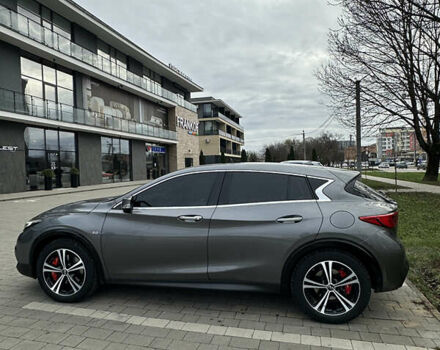 Сірий Інфініті QX30, об'ємом двигуна 1.99 л та пробігом 180 тис. км за 20000 $, фото 3 на Automoto.ua