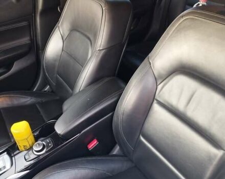 Сірий Інфініті QX30, об'ємом двигуна 1.99 л та пробігом 247 тис. км за 13900 $, фото 5 на Automoto.ua