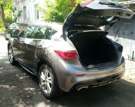 Серый Инфинити QX30, объемом двигателя 1.99 л и пробегом 56 тыс. км за 10000 $, фото 3 на Automoto.ua