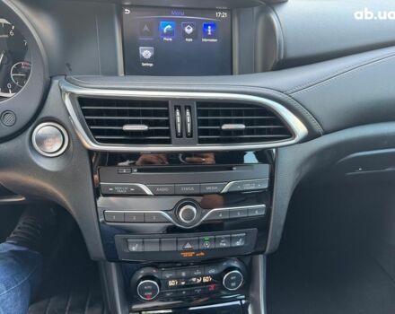 Серый Инфинити QX30, объемом двигателя 2 л и пробегом 156 тыс. км за 16990 $, фото 14 на Automoto.ua