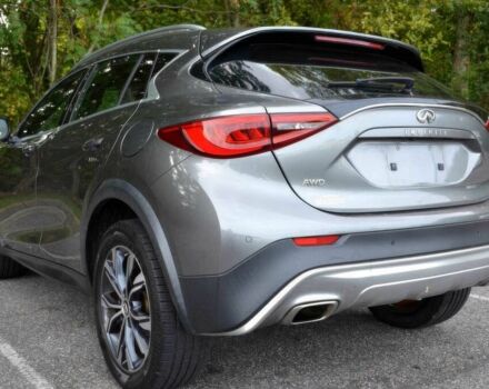 Сірий Інфініті QX30, об'ємом двигуна 2 л та пробігом 60 тис. км за 8800 $, фото 6 на Automoto.ua