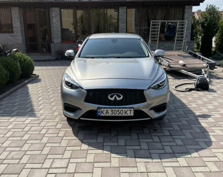 Серый Инфинити QX30, объемом двигателя 2 л и пробегом 100 тыс. км за 15000 $, фото 10 на Automoto.ua