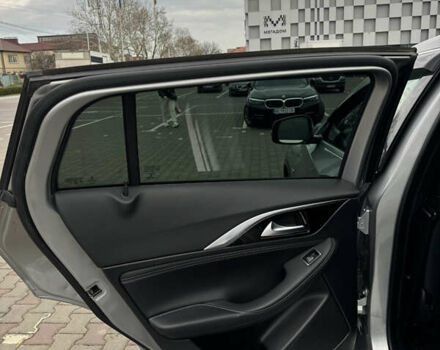 Серый Инфинити QX30, объемом двигателя 1.99 л и пробегом 121 тыс. км за 14500 $, фото 18 на Automoto.ua