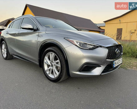 Серый Инфинити QX30, объемом двигателя 2 л и пробегом 118 тыс. км за 17400 $, фото 5 на Automoto.ua