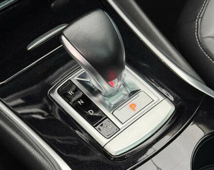 Сірий Інфініті QX30, об'ємом двигуна 2 л та пробігом 118 тис. км за 17700 $, фото 28 на Automoto.ua