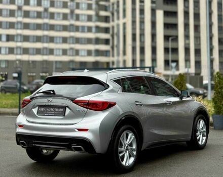 Сірий Інфініті QX30, об'ємом двигуна 2 л та пробігом 118 тис. км за 17700 $, фото 3 на Automoto.ua