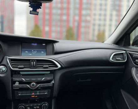 Сірий Інфініті QX30, об'ємом двигуна 2 л та пробігом 118 тис. км за 17700 $, фото 39 на Automoto.ua