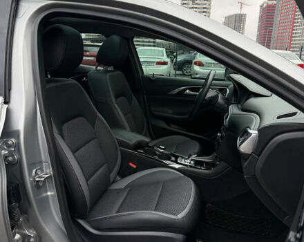 Сірий Інфініті QX30, об'ємом двигуна 2 л та пробігом 118 тис. км за 17700 $, фото 41 на Automoto.ua