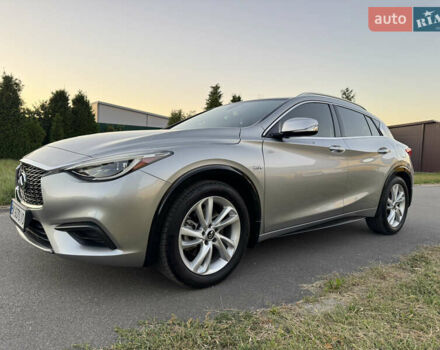 Серый Инфинити QX30, объемом двигателя 2 л и пробегом 118 тыс. км за 17400 $, фото 6 на Automoto.ua