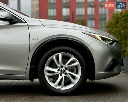 Сірий Інфініті QX30, об'ємом двигуна 2 л та пробігом 118 тис. км за 17700 $, фото 16 на Automoto.ua