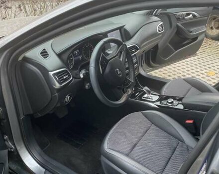 Сірий Інфініті QX30, об'ємом двигуна 1.99 л та пробігом 110 тис. км за 20000 $, фото 8 на Automoto.ua