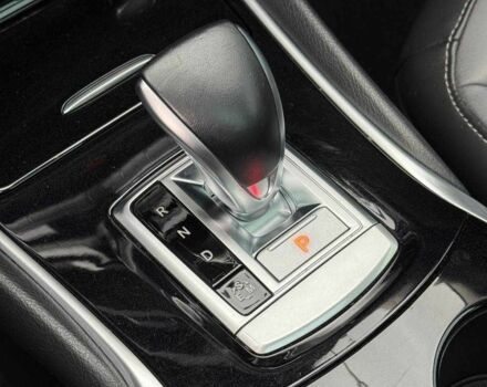 Сірий Інфініті QX30, об'ємом двигуна 2 л та пробігом 118 тис. км за 17700 $, фото 13 на Automoto.ua