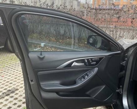 Сірий Інфініті QX30, об'ємом двигуна 1.99 л та пробігом 110 тис. км за 20000 $, фото 12 на Automoto.ua