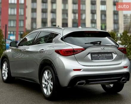 Сірий Інфініті QX30, об'ємом двигуна 2 л та пробігом 118 тис. км за 17700 $, фото 11 на Automoto.ua
