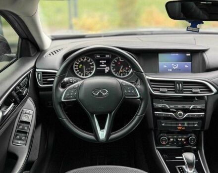 Сірий Інфініті QX30, об'ємом двигуна 2 л та пробігом 118 тис. км за 17700 $, фото 11 на Automoto.ua