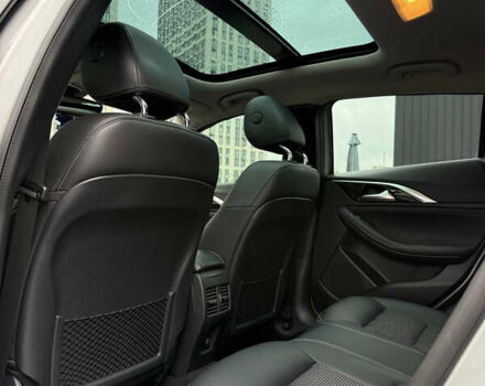 Сірий Інфініті QX30, об'ємом двигуна 2 л та пробігом 118 тис. км за 17700 $, фото 34 на Automoto.ua