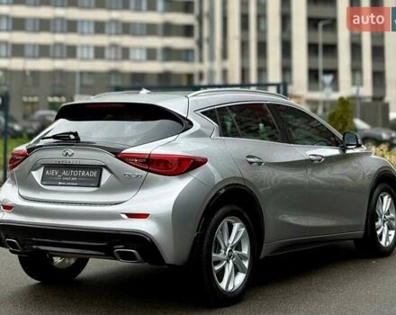 Сірий Інфініті QX30, об'ємом двигуна 2 л та пробігом 118 тис. км за 17700 $, фото 12 на Automoto.ua