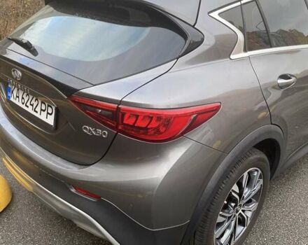 Сірий Інфініті QX30, об'ємом двигуна 1.99 л та пробігом 110 тис. км за 20000 $, фото 6 на Automoto.ua