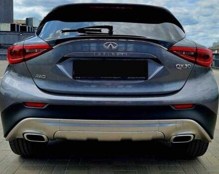 Серый Инфинити QX30, объемом двигателя 2 л и пробегом 86 тыс. км за 12000 $, фото 2 на Automoto.ua