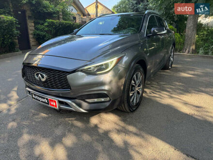 Инфинити QX30 2017 в Киеве на Automoto.ua Серый Инфинити QX30, объемом двигателя 2 л и пробегом 156 тыс. км за 16490 $, фото 1 на Automoto.ua