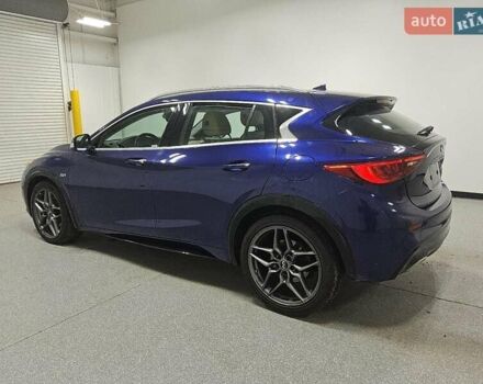 Синий Инфинити QX30, объемом двигателя 2 л и пробегом 160 тыс. км за 2900 $, фото 1 на Automoto.ua