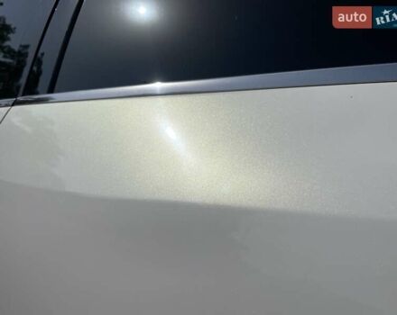 Белый Инфинити QX50, объемом двигателя 3.7 л и пробегом 124 тыс. км за 13500 $, фото 6 на Automoto.ua