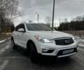 Белый Инфинити QX50, объемом двигателя 3.7 л и пробегом 130 тыс. км за 14300 $, фото 1 на Automoto.ua