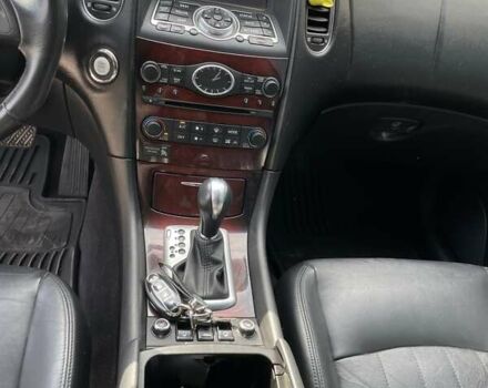 Белый Инфинити QX50, объемом двигателя 3.7 л и пробегом 124 тыс. км за 13500 $, фото 15 на Automoto.ua