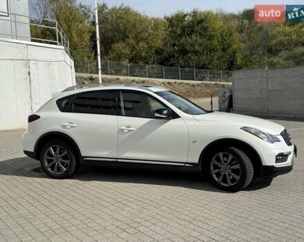 Белый Инфинити QX50, объемом двигателя 3.7 л и пробегом 102 тыс. км за 13300 $, фото 4 на Automoto.ua