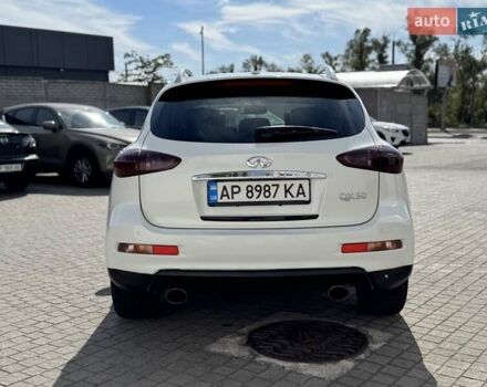 Белый Инфинити QX50, объемом двигателя 3.7 л и пробегом 102 тыс. км за 13300 $, фото 7 на Automoto.ua