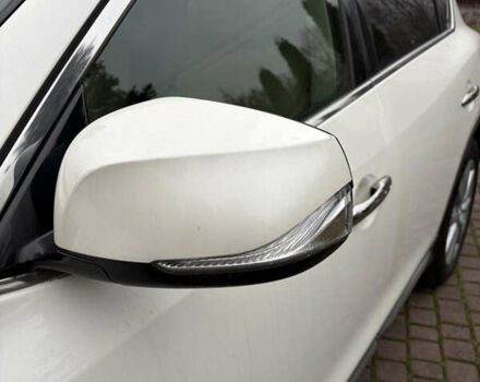 Белый Инфинити QX50, объемом двигателя 2.5 л и пробегом 135 тыс. км за 15600 $, фото 6 на Automoto.ua