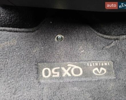 Белый Инфинити QX50, объемом двигателя 3.7 л и пробегом 125 тыс. км за 15900 $, фото 47 на Automoto.ua