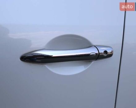 Белый Инфинити QX50, объемом двигателя 2.5 л и пробегом 18 тыс. км за 24000 $, фото 32 на Automoto.ua