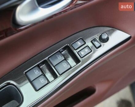 Белый Инфинити QX50, объемом двигателя 2.5 л и пробегом 18 тыс. км за 24000 $, фото 25 на Automoto.ua