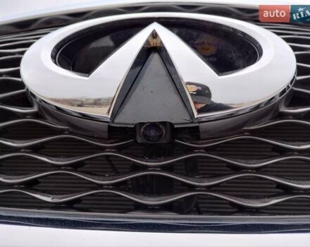 Белый Инфинити QX50, объемом двигателя 3.7 л и пробегом 125 тыс. км за 15900 $, фото 35 на Automoto.ua