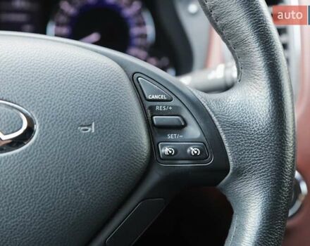 Белый Инфинити QX50, объемом двигателя 2.5 л и пробегом 18 тыс. км за 24000 $, фото 30 на Automoto.ua