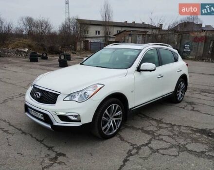 Белый Инфинити QX50, объемом двигателя 3.7 л и пробегом 125 тыс. км за 15900 $, фото 4 на Automoto.ua