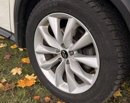 Белый Инфинити QX50, объемом двигателя 2 л и пробегом 117 тыс. км за 26500 $, фото 22 на Automoto.ua