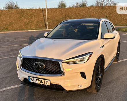 Белый Инфинити QX50, объемом двигателя 2 л и пробегом 142 тыс. км за 25500 $, фото 1 на Automoto.ua