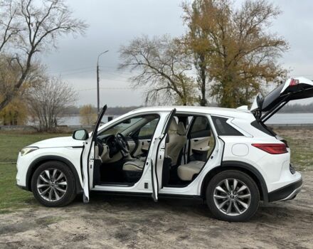 Белый Инфинити QX50, объемом двигателя 2 л и пробегом 270 тыс. км за 15299 $, фото 5 на Automoto.ua
