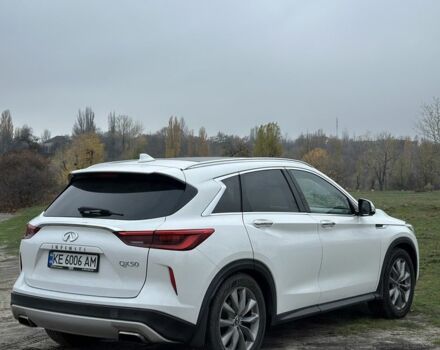 Белый Инфинити QX50, объемом двигателя 2 л и пробегом 270 тыс. км за 15299 $, фото 4 на Automoto.ua