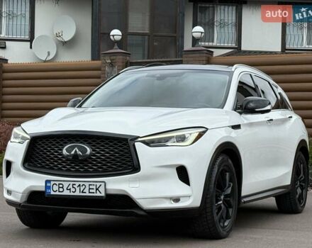 Белый Инфинити QX50, объемом двигателя 2 л и пробегом 77 тыс. км за 19498 $, фото 4 на Automoto.ua